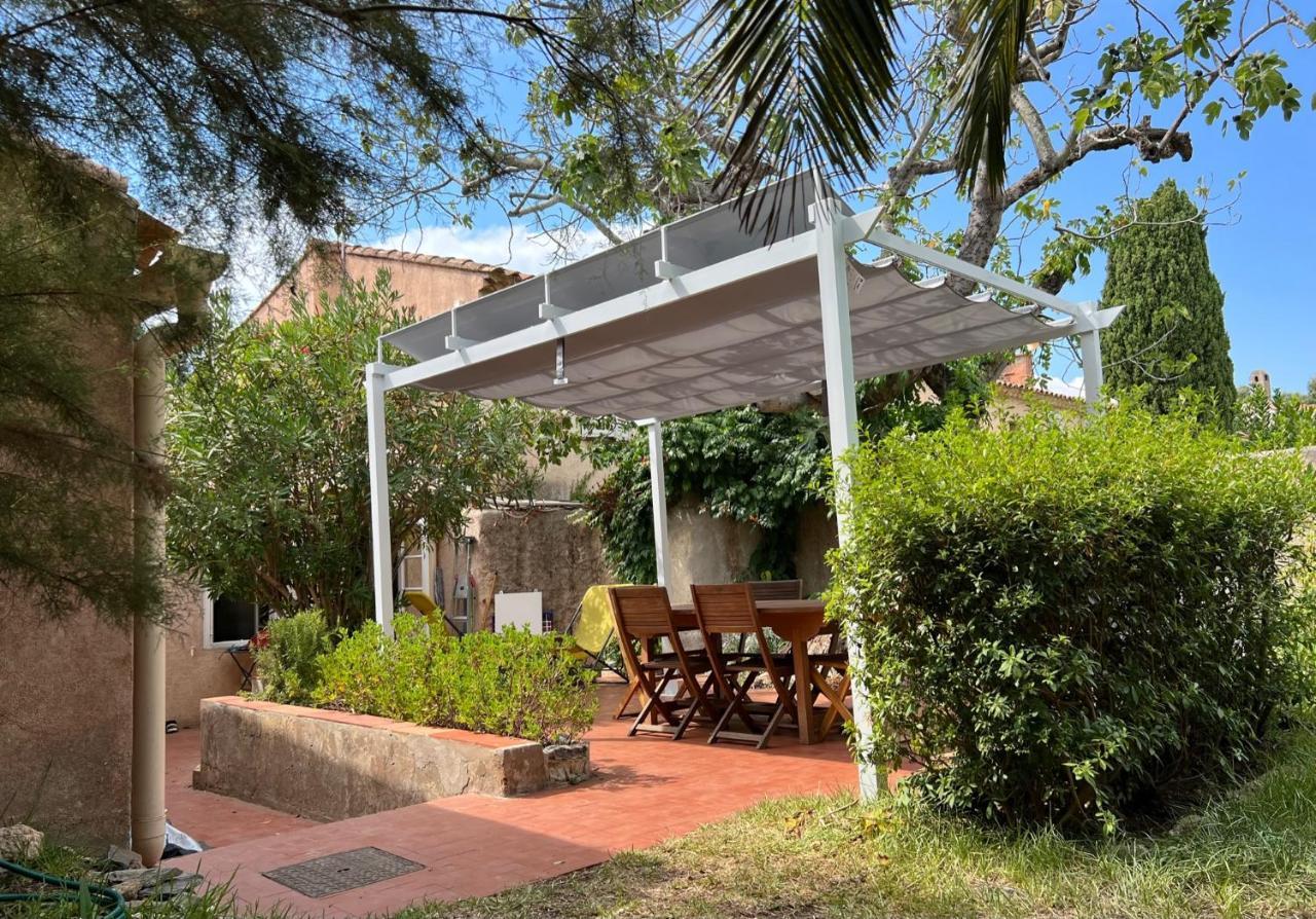 La Maison Et Son Adorable Jardin Clos Ferienhaus