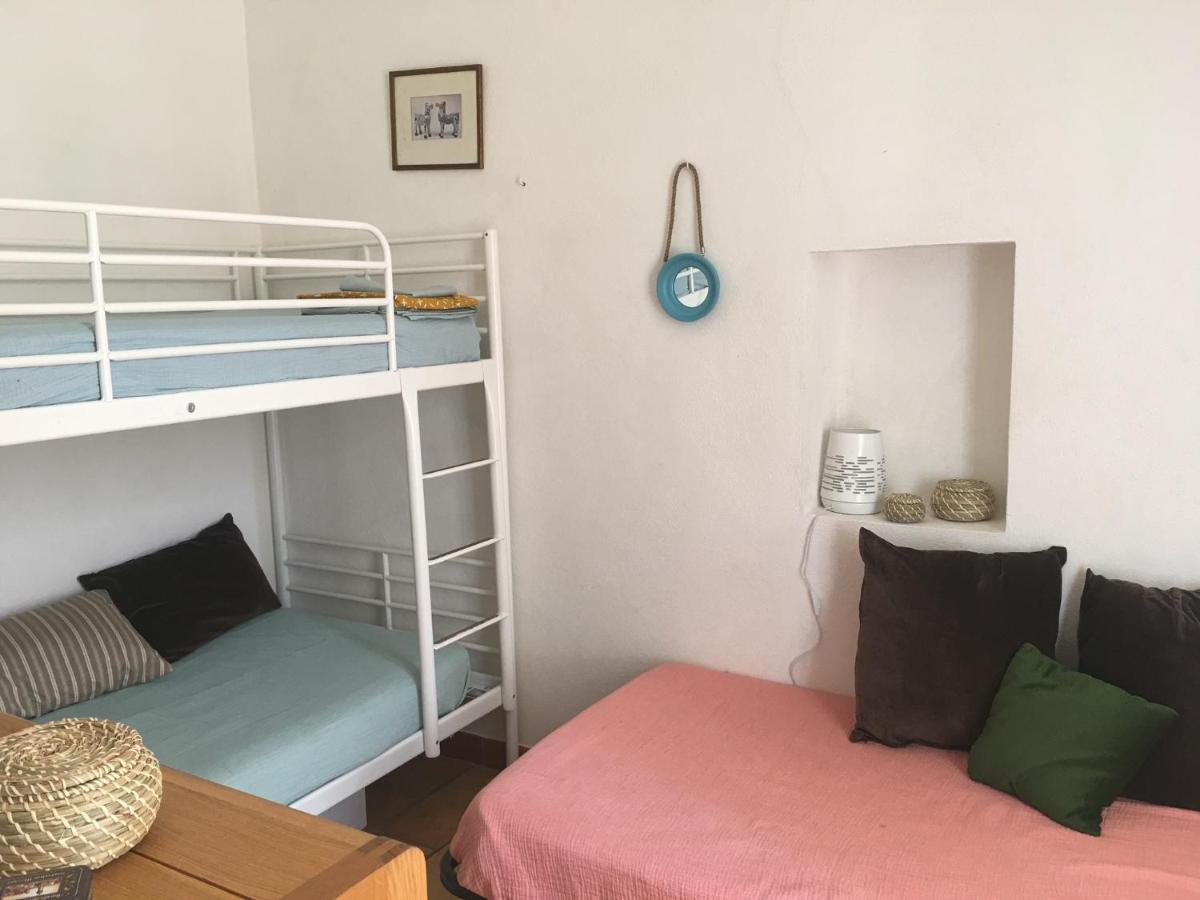 La Maison Et Son Adorable Jardin Clos